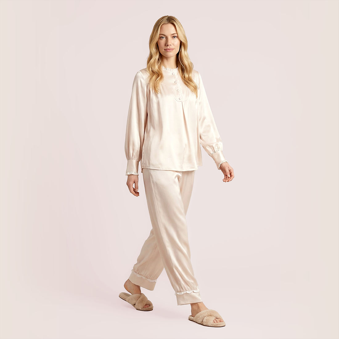 Fashion lace decorated silk sleepwear set-Nomee