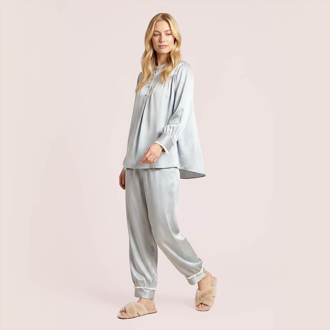 Fashion lace decorated silk sleepwear set-Nomee